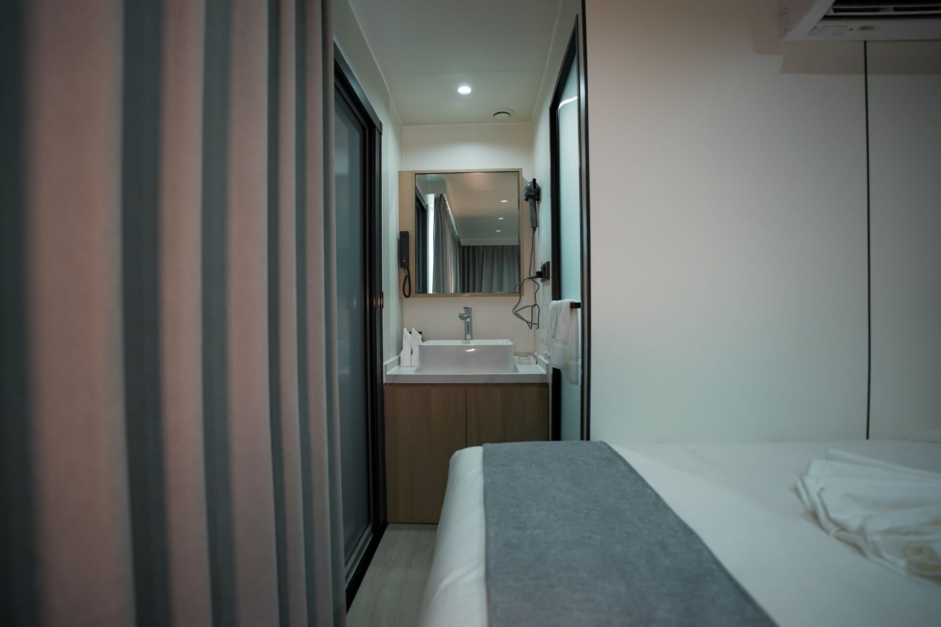 STANDARD ROOM KING at Sea Side Resort
